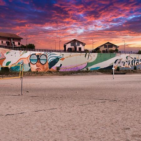 Apartamento Sunrise By The Sea Constanţa Exterior foto